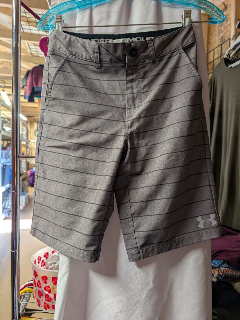 Under Armour Men's Striped Shorts Size 12 - Bundle Discount Available